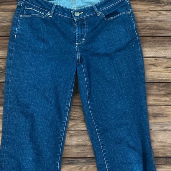 Eddie Bauer Women's Curvy Fit Trouser Leg Dark Bue Jeans size 10 - Picture 4 of 11